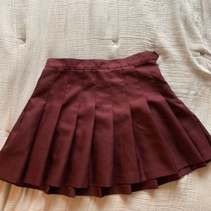 American Apparel Pleated Maroon Mini Skirt
